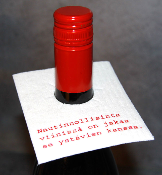 Pullonkauluskortti, eri tekstejä punaisella
